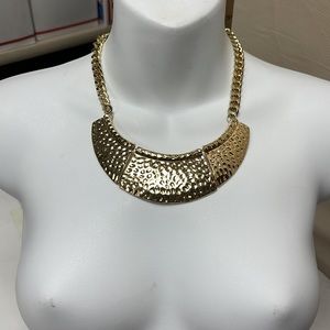 NWOT Guess/Marciano Necklace